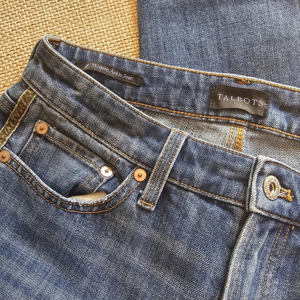 Talbots Modern Ankle Jeans Womens Size 2P Petite Straight Leg Medium Wash Stretc - Picture 3 of 5
